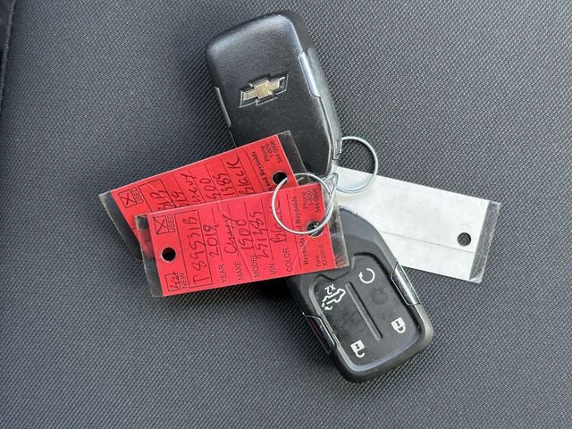 2019 Chevrolet Silverado 1500 LT 4x4 4dr Crew Cab 5.8 ft. SB - 22966028 - 29