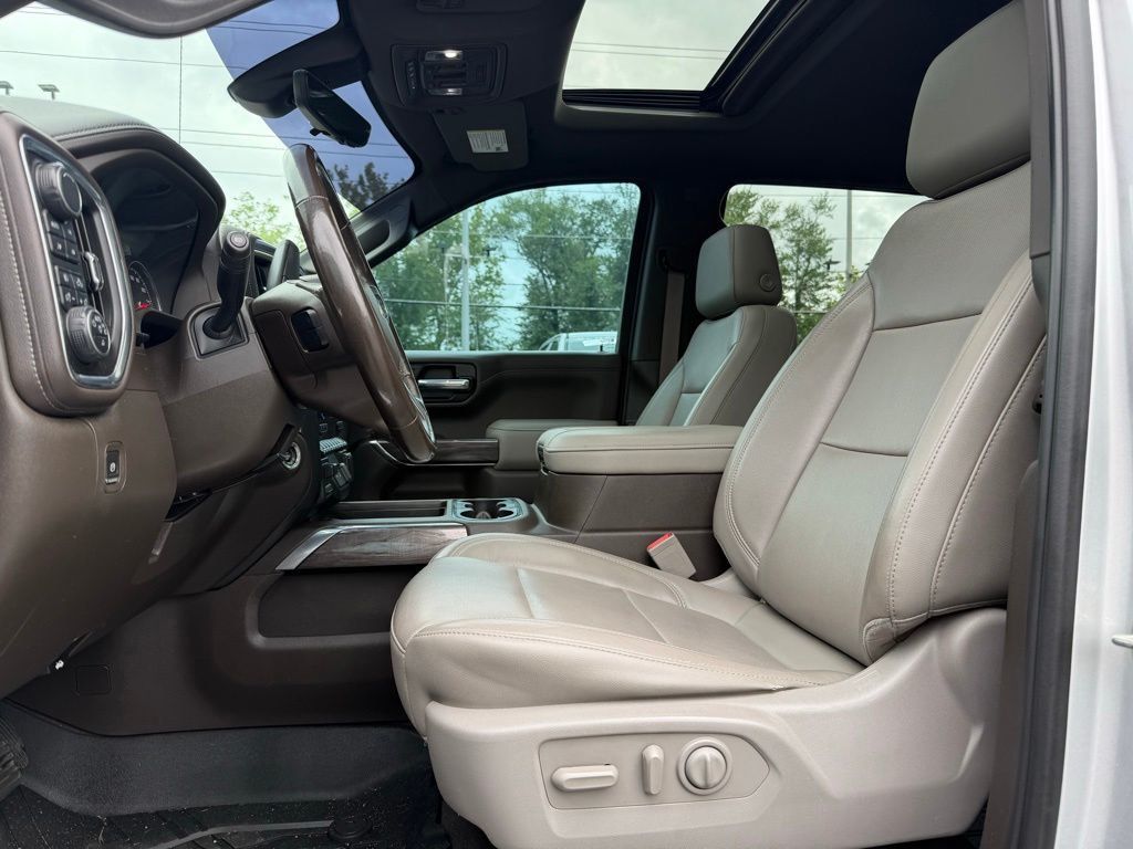 2019 Chevrolet Silverado 1500 LTZ - 23031918 - 16