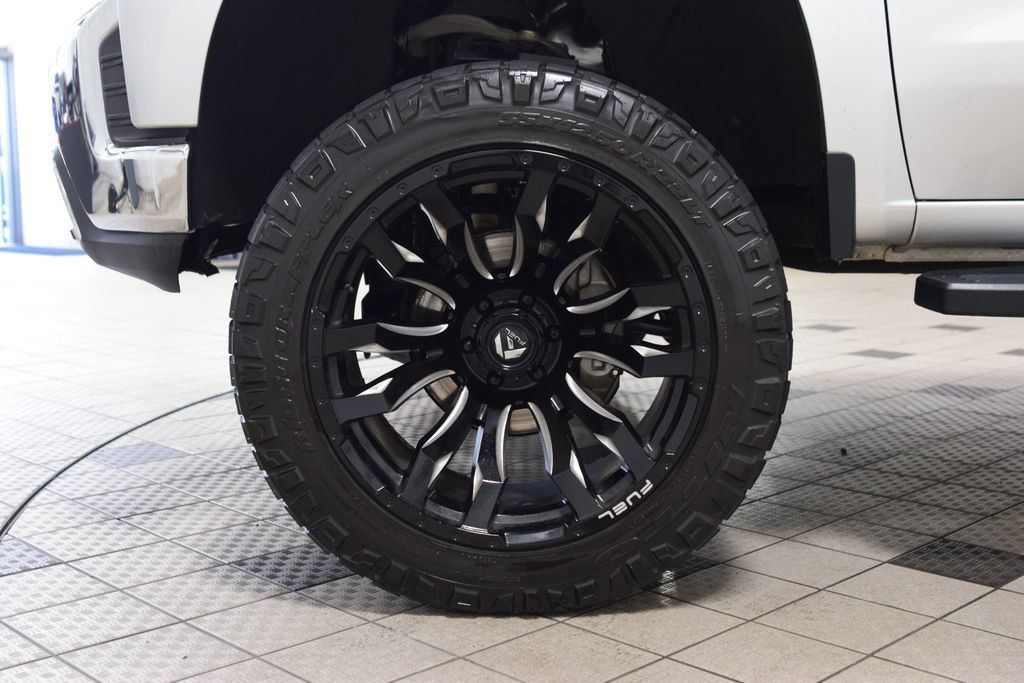 2019 Chevrolet Silverado 1500 LTZ - 23031918 - 28