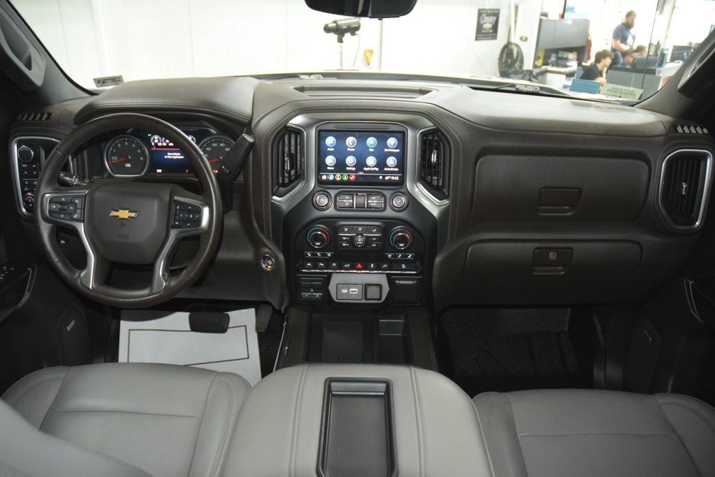 2019 Chevrolet Silverado 1500 LTZ - 23031918 - 31