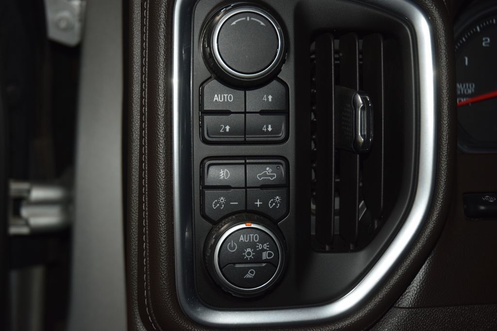 2019 Chevrolet Silverado 1500 LTZ - 23031918 - 36