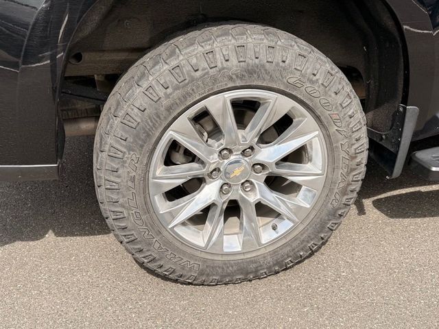 2019 Chevrolet Silverado 1500 LTZ - 23052330 - 9