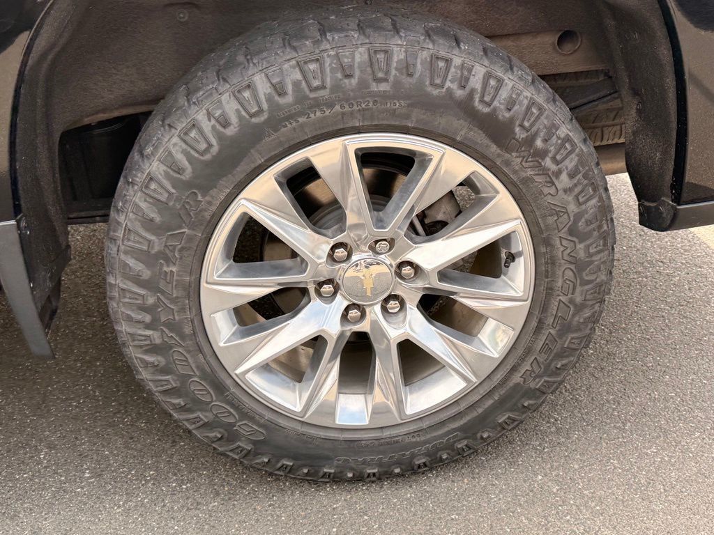 2019 Chevrolet Silverado 1500 LTZ - 23052330 - 12