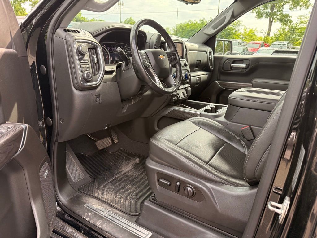 2019 Chevrolet Silverado 1500 LTZ - 23052330 - 14