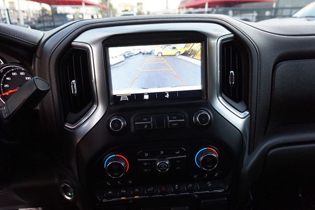 2019 Chevrolet Silverado 1500 LTZ, 4WD, 6.2 V8, MOON ROOF, NAVIGATION, BACKUP CAEMRA,LOW MILES - 22948870 - 21