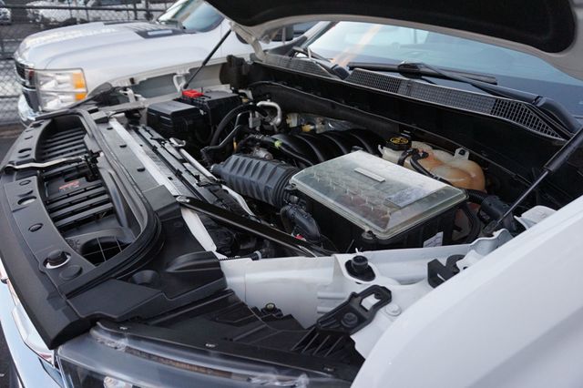 2019 Chevrolet Silverado 1500 LTZ, 4WD, 6.2 V8, MOON ROOF, NAVIGATION, BACKUP CAEMRA,LOW MILES - 22948870 - 26