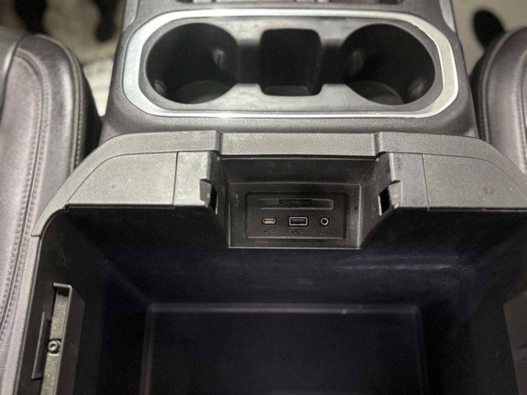 2019 Chevrolet Silverado 1500 LTZ 4x4 4dr Crew Cab 5.8 ft. SB - 22995508 - 38