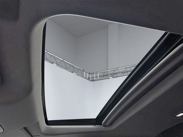 2019 Chevrolet Silverado 1500 LTZ Crew Cab 4WD - 22964365 - 21