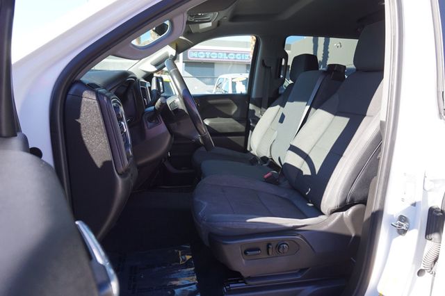 2019 Chevrolet Silverado 1500 RST, Z71, LIFTED, PREMIUM WHEELS, ALL TERRAIN TIRES, CLOTH SEATS - 22970420 - 16