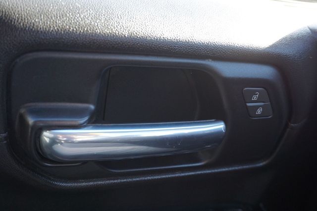 2019 Chevrolet Silverado 1500 RST, Z71, PREMIUM WHEELS, ALL TERRAIN TIRES, CLOTH SEATS - 22970420 - 23