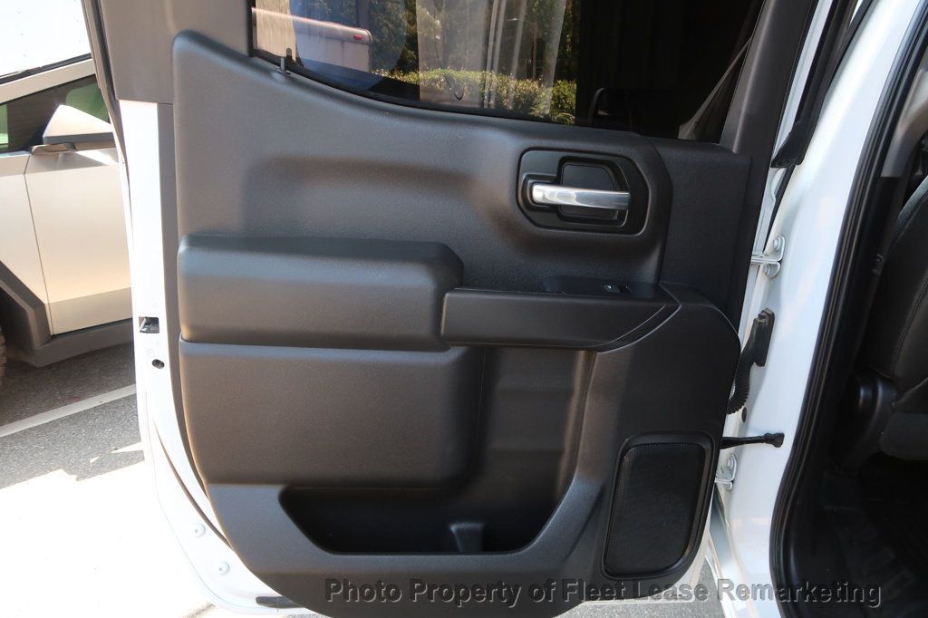 2019 Chevrolet Silverado 1500 Silverado 1500 4WD Crew Cab  - 23041444 - 16