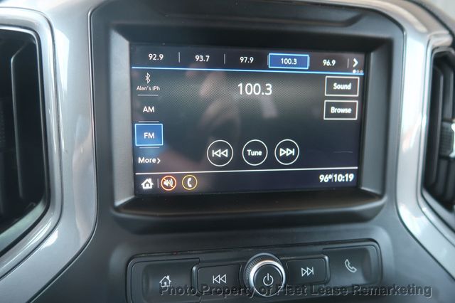2019 Chevrolet Silverado 1500 Silverado 1500 4WD Crew Cab  - 23041444 - 28