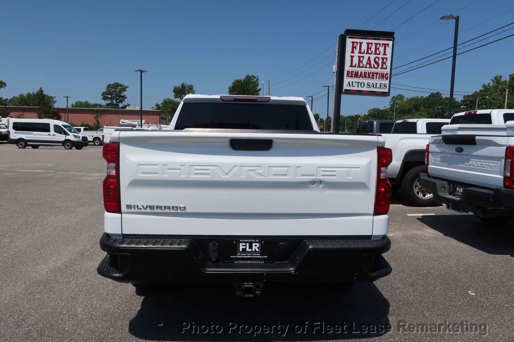 2019 Chevrolet Silverado 1500 Silverado 1500 4WD Crew Cab  - 23041444 - 3