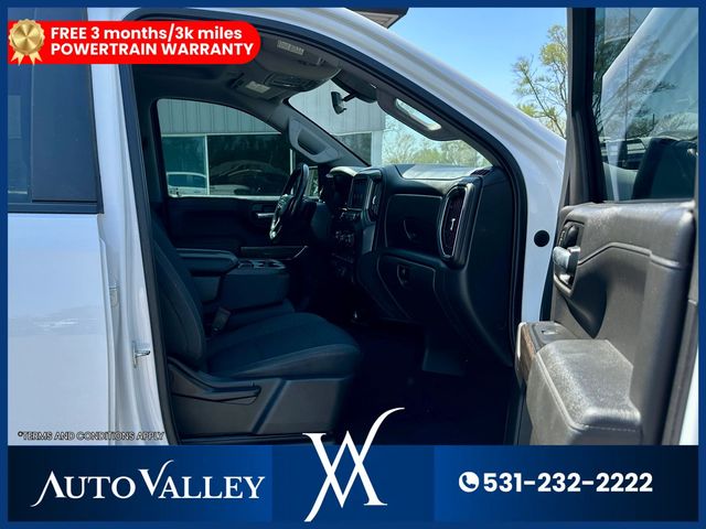 2019 Chevrolet Silverado 1500 Crew Cab LT Pickup 4D 5 3/4 ft - 23018697 - 16