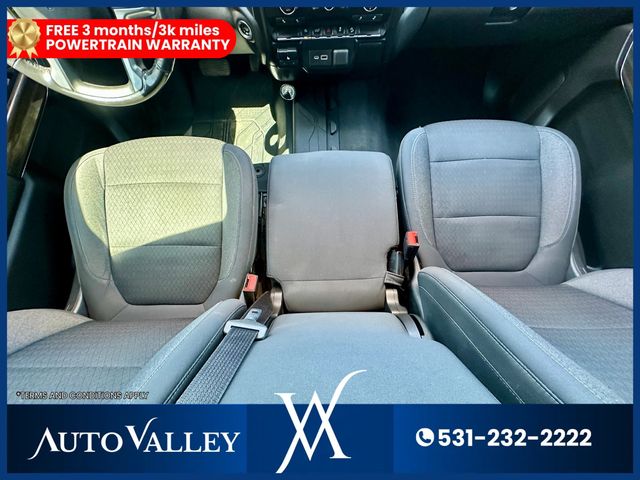 2019 Chevrolet Silverado 1500 Crew Cab LT Pickup 4D 5 3/4 ft - 23018697 - 34