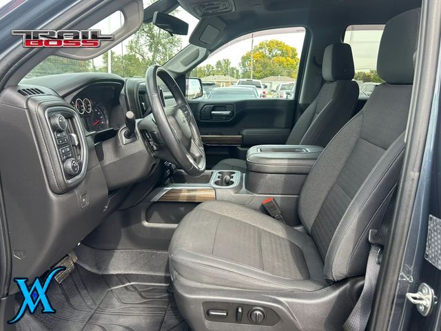 2019 Chevrolet Silverado 1500 Crew Cab LT Trail Boss Pickup 4D 5 3/4 ft - 23095500 - 10