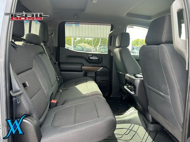 2019 Chevrolet Silverado 1500 Crew Cab LT Trail Boss Pickup 4D 5 3/4 ft - 23095500 - 21