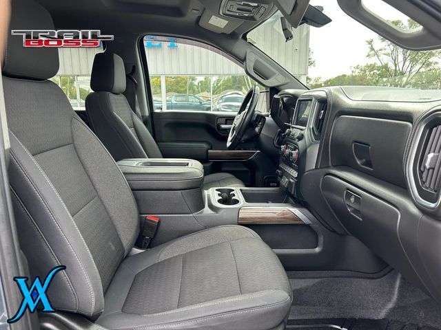 2019 Chevrolet Silverado 1500 Crew Cab LT Trail Boss Pickup 4D 5 3/4 ft - 23095500 - 25