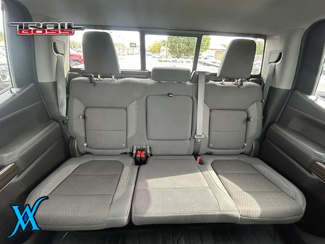 2019 Chevrolet Silverado 1500 Crew Cab LT Trail Boss Pickup 4D 5 3/4 ft - 23095500 - 29