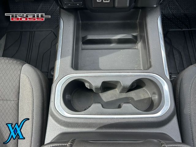 2019 Chevrolet Silverado 1500 Crew Cab LT Trail Boss Pickup 4D 5 3/4 ft - 23095500 - 31