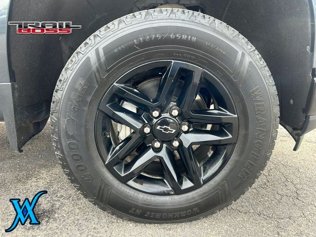 2019 Chevrolet Silverado 1500 Crew Cab LT Trail Boss Pickup 4D 5 3/4 ft - 23095500 - 8