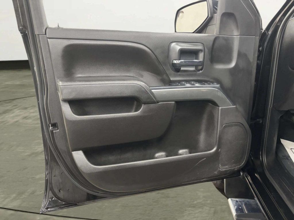 2019 Chevrolet Silverado 1500 LD 4WD Double Cab LT w/1LT - 22995196 - 9