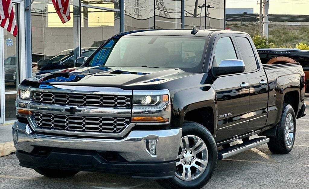 2019 Chevrolet Silverado 1500 LD 4WD Double Cab LT w/1LT - 22540087 - 0