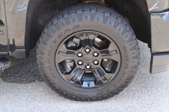 2019 Chevrolet Silverado 1500 LD 4WD Double Cab LT w/1LT - 23039026 - 30
