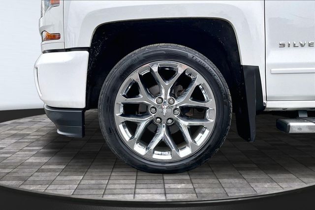 2019 Chevrolet Silverado 1500 LD 4WD Double Cab LT w/1LT - 23079289 - 38