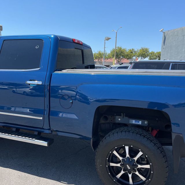 2019 Chevrolet Silverado 2500HD 2WD Crew Cab 167.7" LTZ - 23030180 - 10