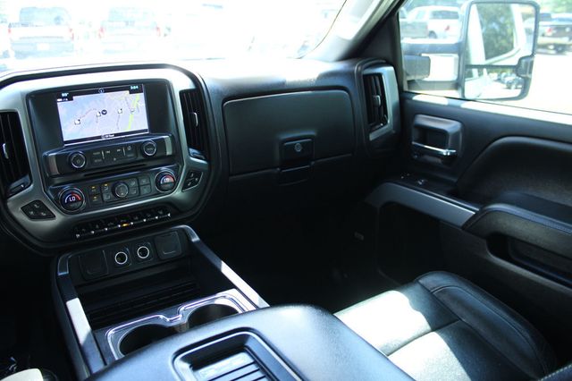 2019 Chevrolet Silverado 2500HD 4WD Crew Cab 153.7" LTZ - 22997961 - 14