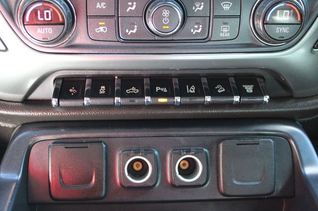 2019 Chevrolet Silverado 2500HD 4WD Crew Cab 153.7" LTZ - 22997961 - 20
