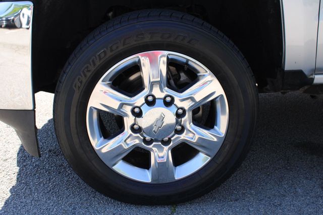 2019 Chevrolet Silverado 2500HD 4WD Crew Cab 153.7" LTZ - 22997961 - 39