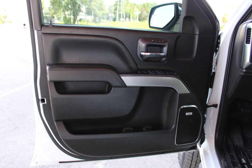 2019 Chevrolet Silverado 2500HD 4WD Crew Cab 153.7" LTZ - 23052255 - 10