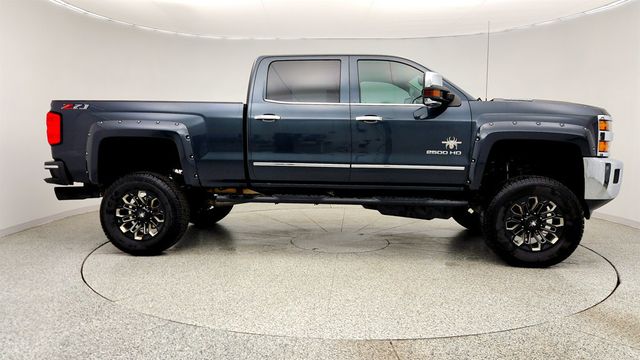 2019 Chevrolet Silverado 2500HD Black Widow 4WD Crew Cab 153.7'' LTZ w/ Duramax+ Pkg  - 23023585 - 3