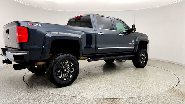 2019 Chevrolet Silverado 2500HD Black Widow 4WD Crew Cab 153.7'' LTZ w/ Duramax+ Pkg  - 23023585 - 4