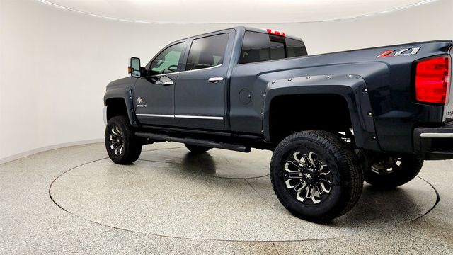 2019 Chevrolet Silverado 2500HD Black Widow 4WD Crew Cab 153.7'' LTZ w/ Duramax+ Pkg  - 23023585 - 6