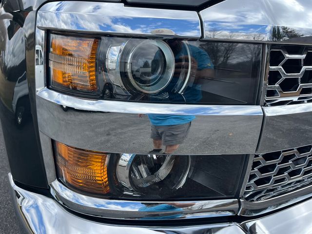 2019 Chevrolet Silverado 2500HD Chevy 2500 HD Double Cab Long Bed 4x4 6.0L  - 22992311 - 8