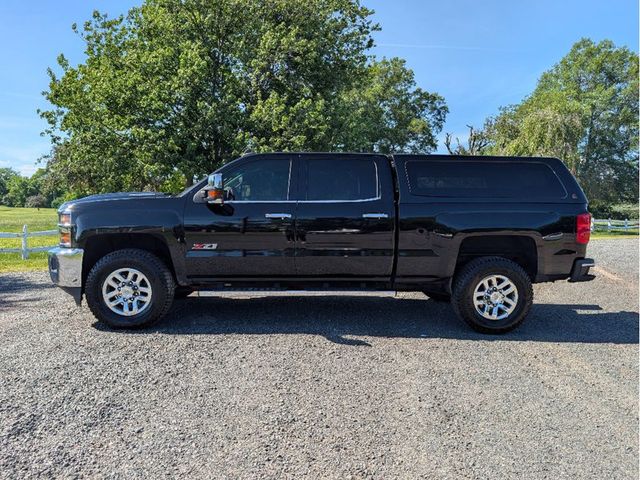 2019 Chevrolet Silverado 2500HD LTZ - 23026719 - 9