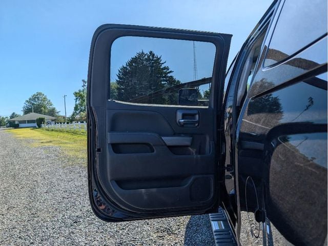 2019 Chevrolet Silverado 2500HD LTZ - 23026719 - 11
