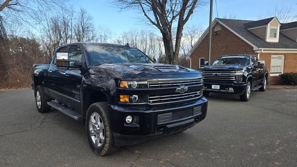 2019 Chevrolet Silverado 2500HD LTZ Sport - 22787125 - 23