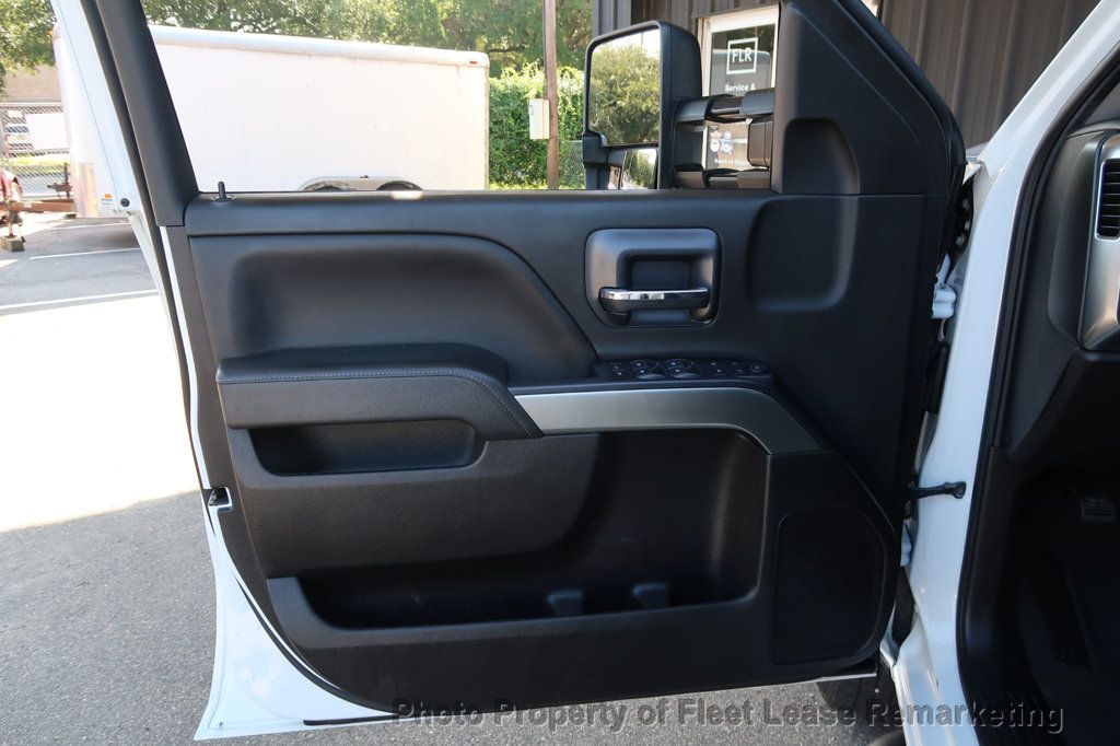 2019 Chevrolet Silverado 2500HD Silverado 2500 2WD Dbl Cab Utility Ladder Rack - 23070786 - 12