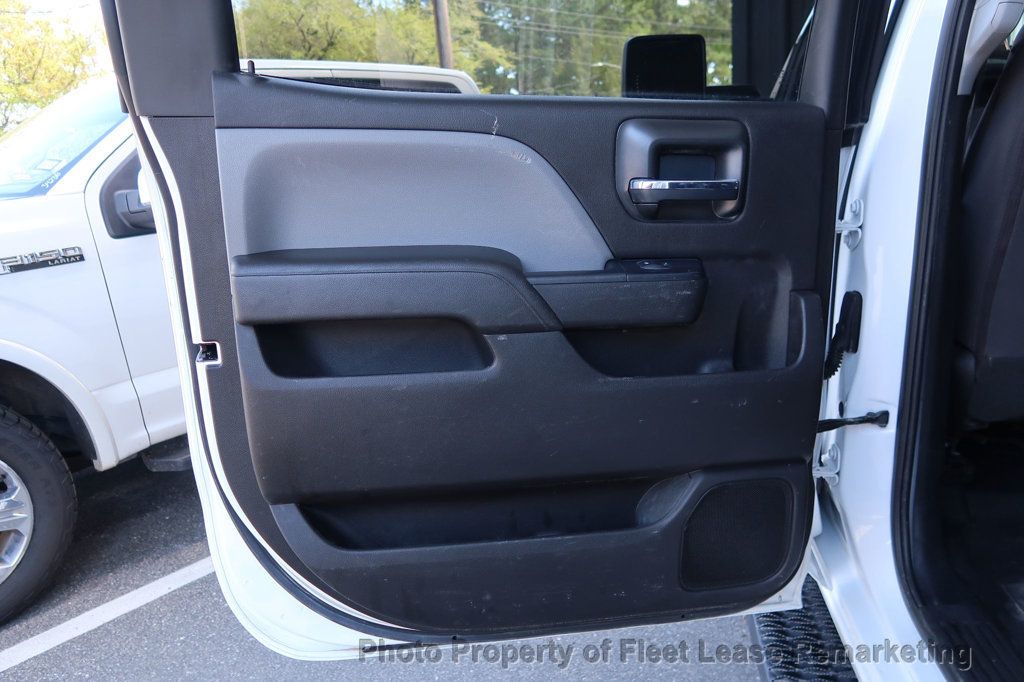 2019 Chevrolet Silverado 2500HD Silverado 2500 4WD Crew Cab Enclosed Fiberglass Utility  - 22391243 - 15