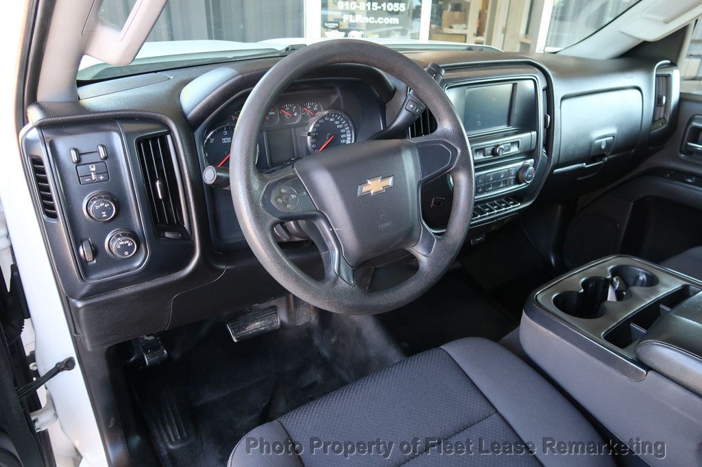 2019 Chevrolet Silverado 2500HD Silverado 2500 4WD Crew Cab Enclosed Fiberglass Utility - 22417575 - 9