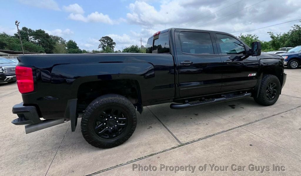 2019 Chevrolet Silverado 2500HD Z71 Midnight Edition 4WD Crew Cab w/ Sunroof - 22300817 - 12