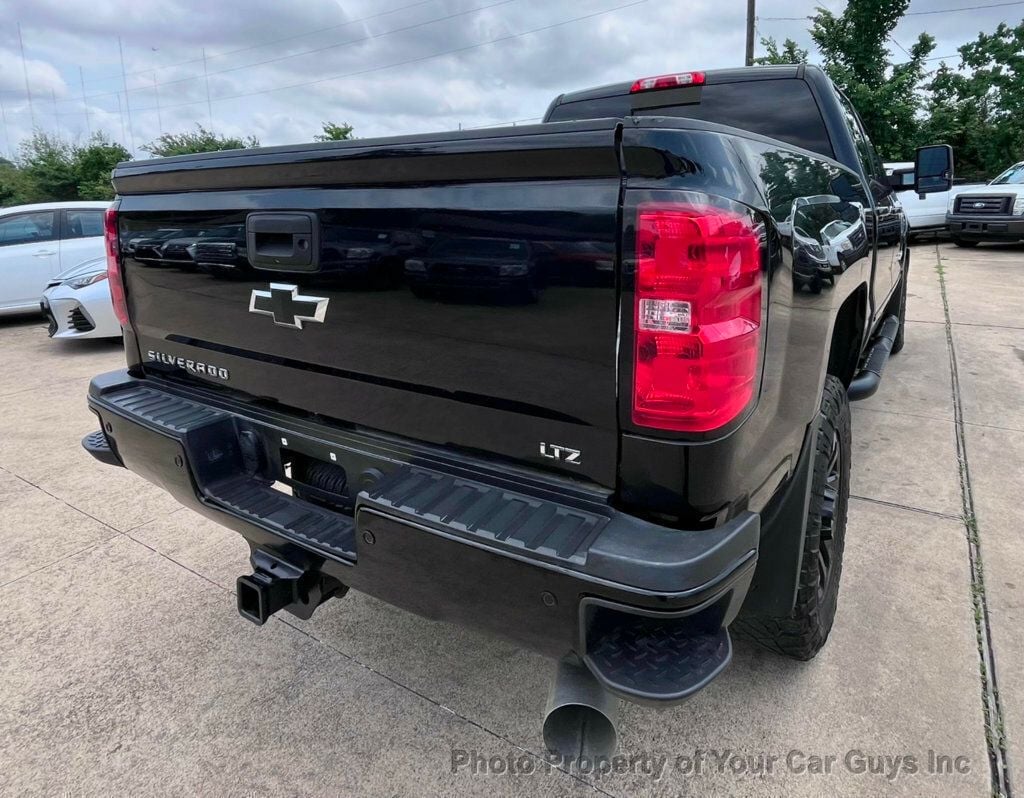 2019 Chevrolet Silverado 2500HD Z71 Midnight Edition 4WD Crew Cab w/ Sunroof - 22300817 - 14