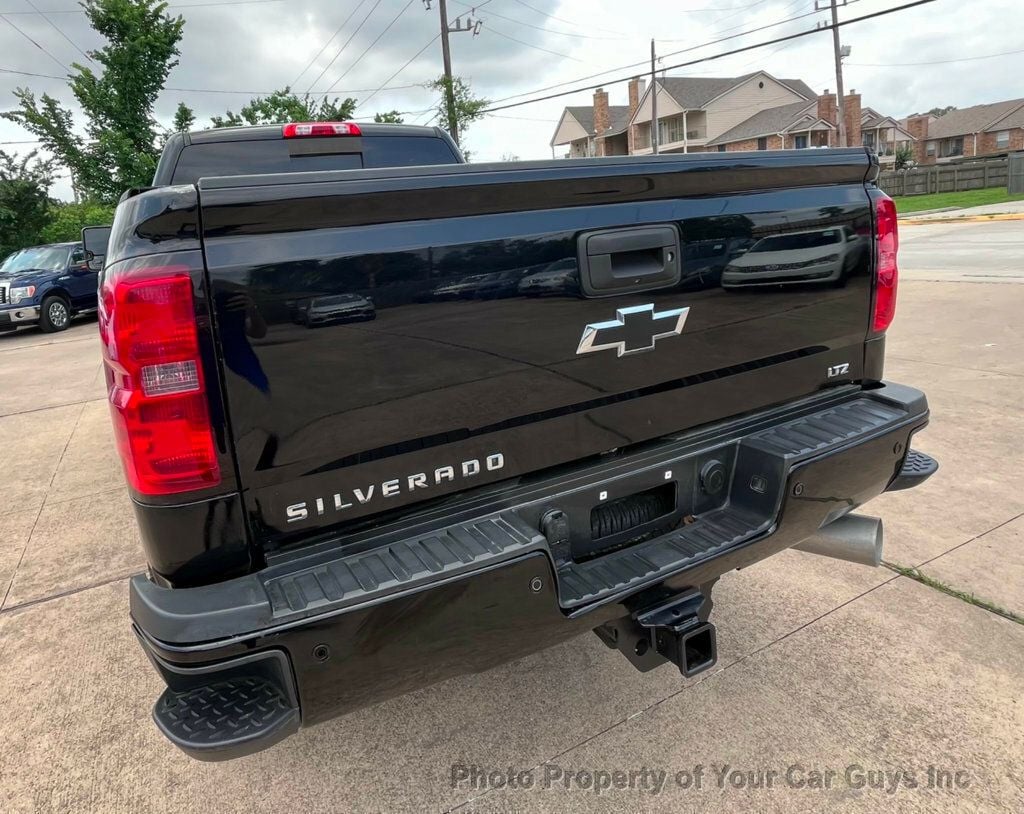 2019 Chevrolet Silverado 2500HD Z71 Midnight Edition 4WD Crew Cab w/ Sunroof - 22300817 - 16