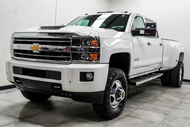 2019 Chevrolet Silverado 3500HD 4WD Crew Cab 167.7" High Country - 22960857 - 3