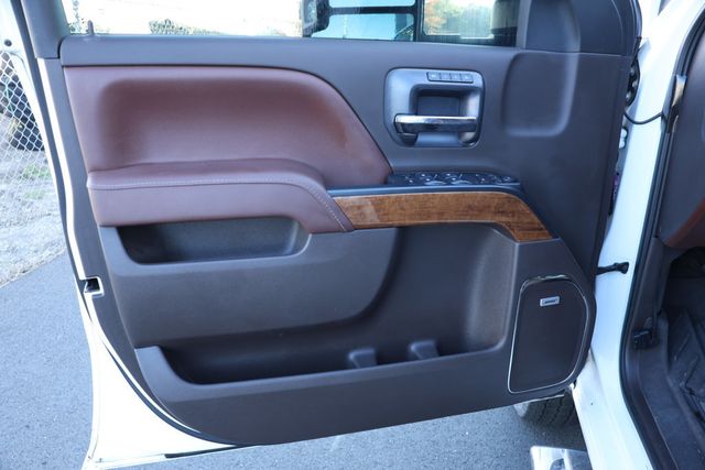 2019 Chevrolet Silverado 3500HD 4WD Crew Cab 167.7'' High Country w/ Duramax Plus Pkg & Sunroof - 22927655 - 9