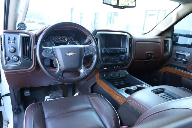 2019 Chevrolet Silverado 3500HD 4WD Crew Cab 167.7'' High Country w/ Duramax Plus Pkg & Sunroof - 22927655 - 11